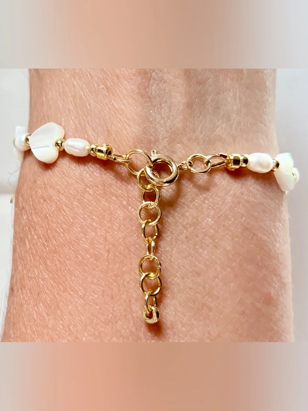 Delicate Mother-of-pearl heart Bracelet,freshwater pearls,gold filled beads.7.5”